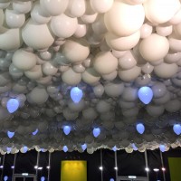 Techo de globos para evento