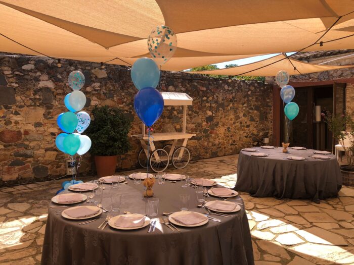 decoración con globos para banquetes