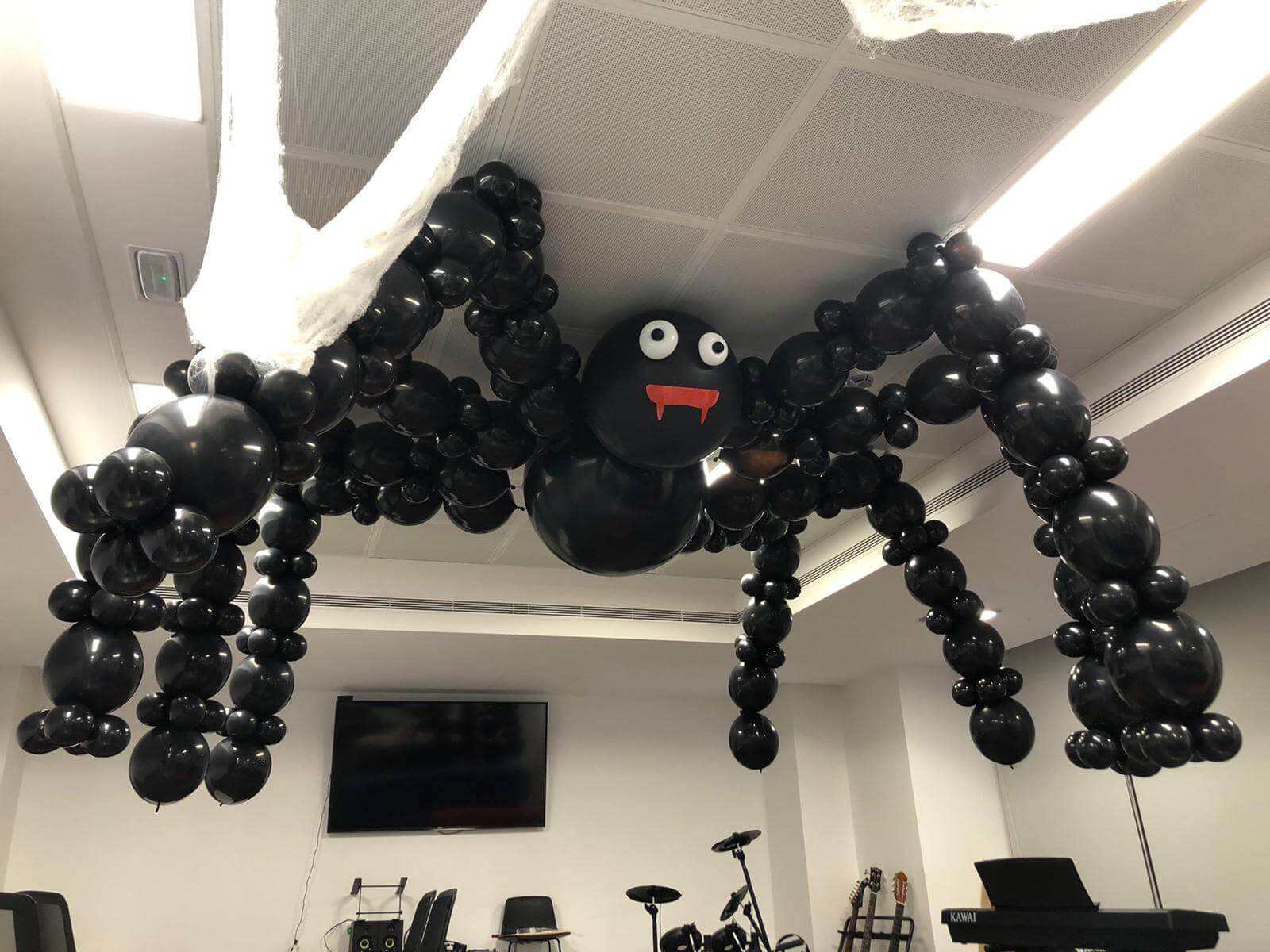 sinsonte Escultura aniversario Figura araña decoración con globos Halloween - Giramón : Giramón